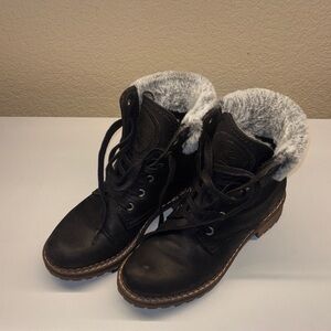 Pajar Black Faux Fur-Lined waterproof boots